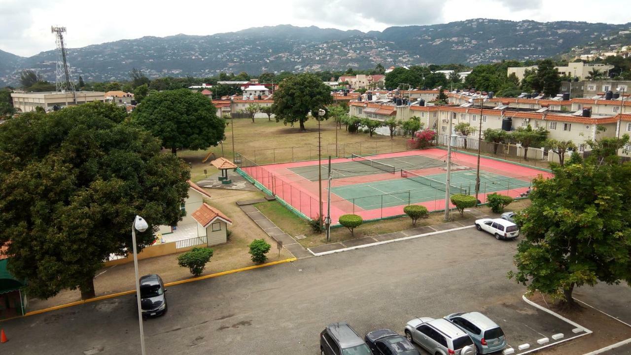 Oaklands Oasis Apartment Kingston Luaran gambar